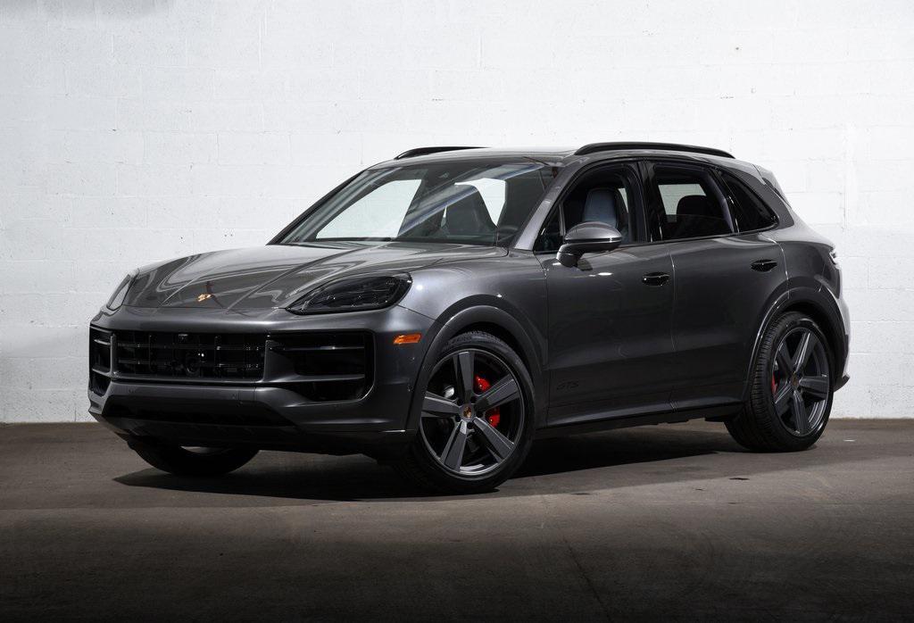 new 2025 Porsche Cayenne car, priced at $152,675
