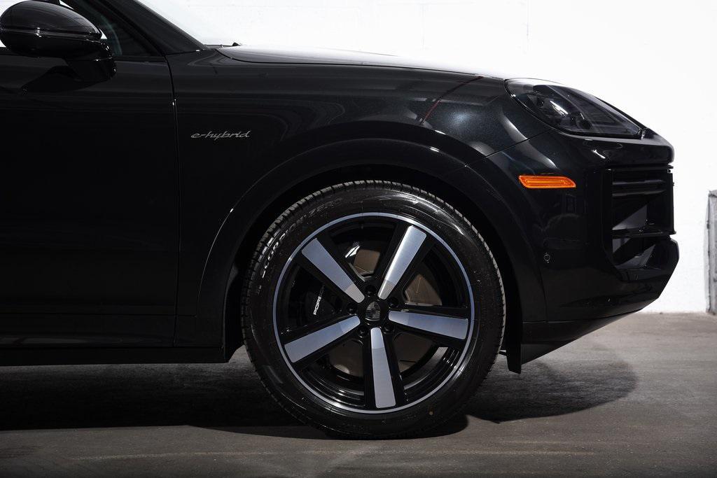new 2026 Porsche Cayenne car, priced at $198,500