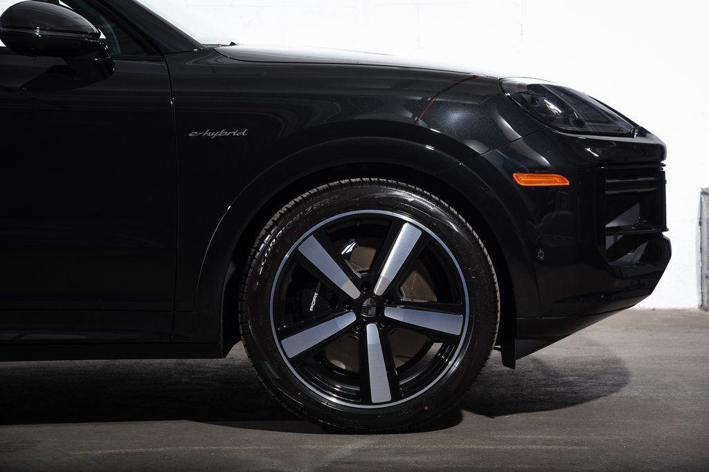 new 2026 Porsche Cayenne car, priced at $198,500