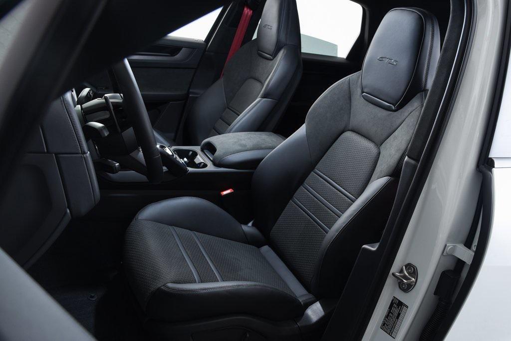 new 2026 Porsche Cayenne car, priced at $137,400