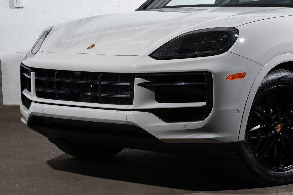used 2025 Porsche Cayenne car, priced at $109,995