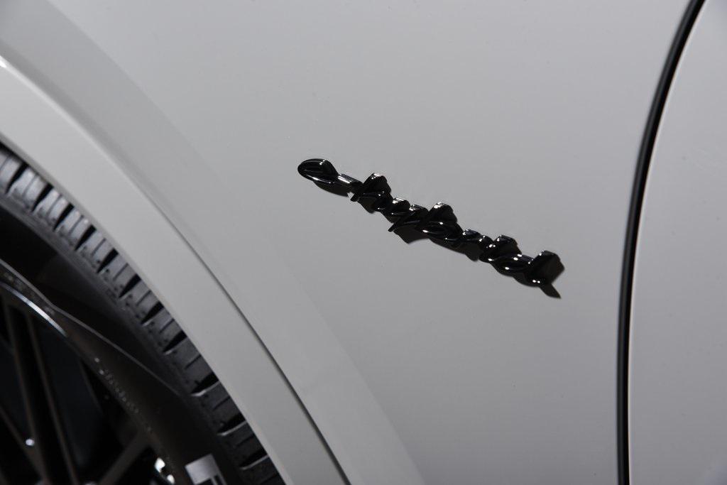 new 2025 Porsche Cayenne car, priced at $134,735