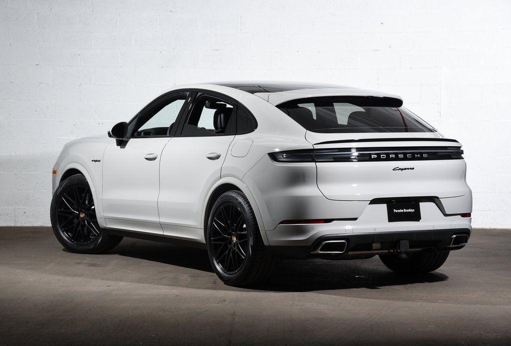 used 2025 Porsche Cayenne car, priced at $109,995