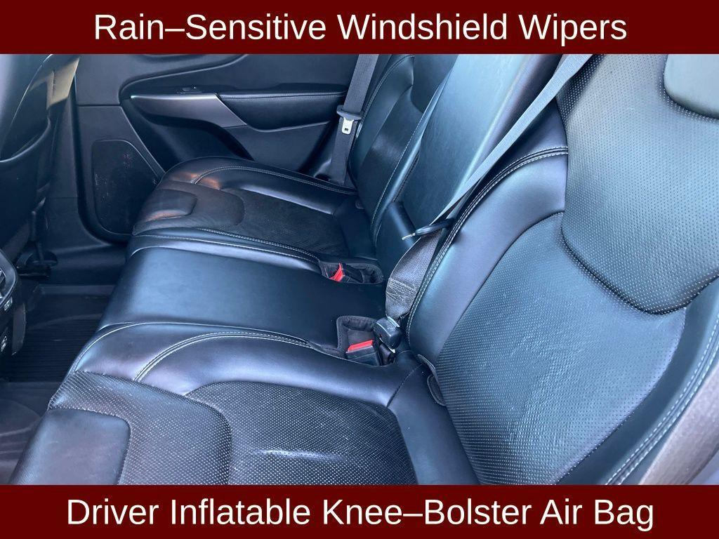 used 2021 Jeep Cherokee car, priced at $18,199