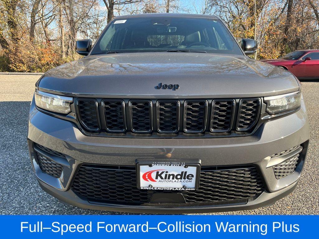 new 2025 Jeep Grand Cherokee car, priced at $44,553