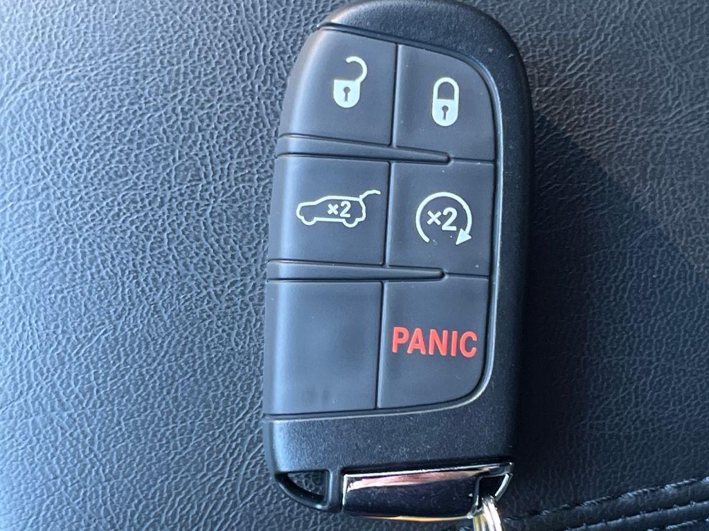 new 2025 Jeep Compass car, priced at $37,948