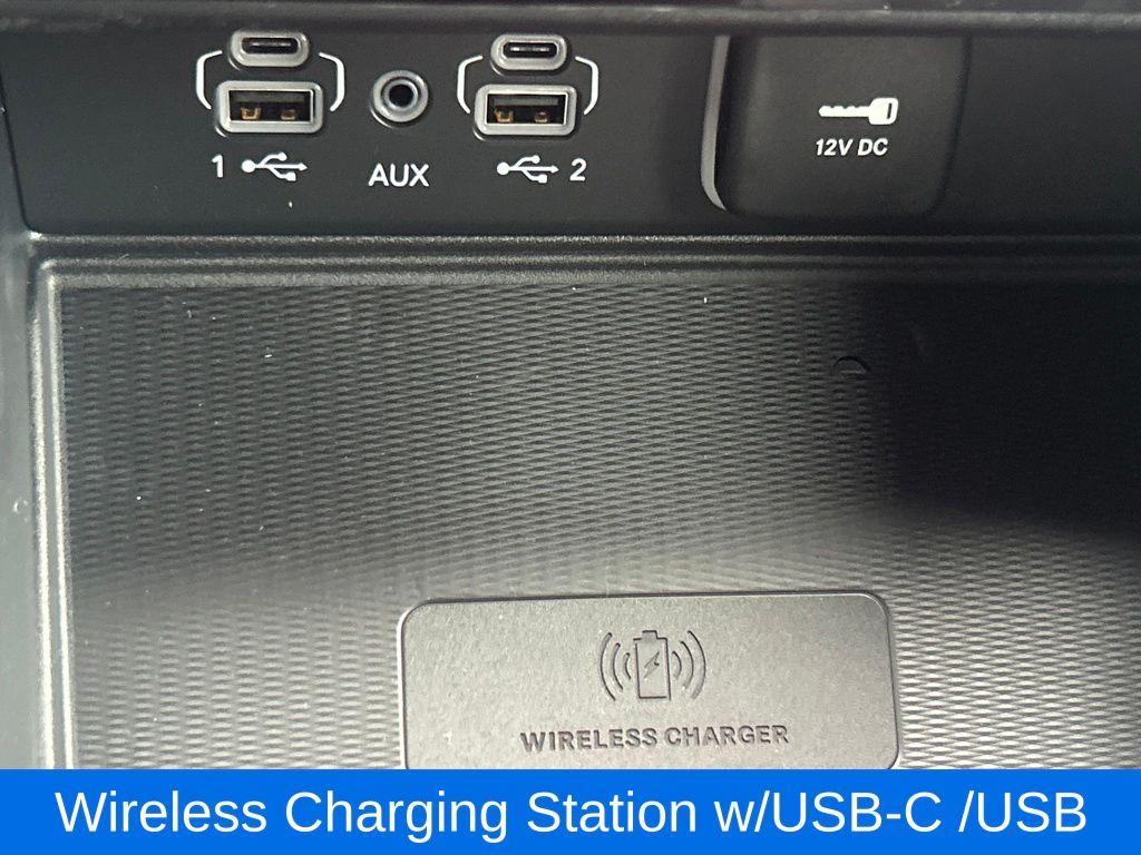 new 2025 Jeep Grand Cherokee car, priced at $44,553