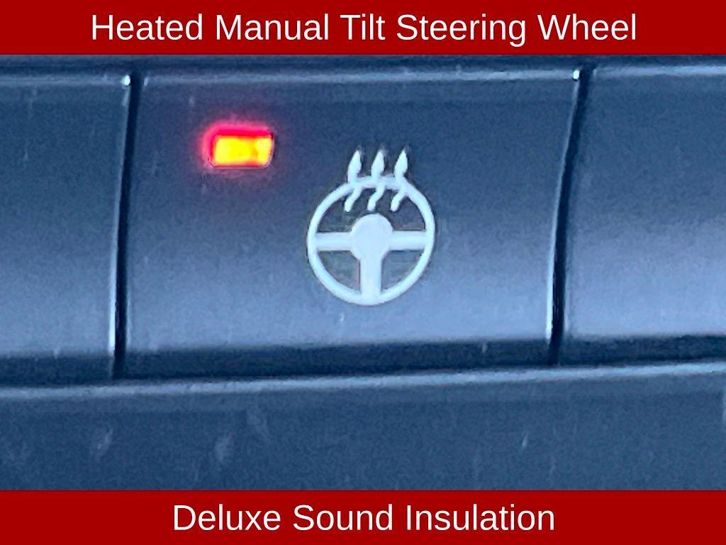 used 2022 Ram 1500 Classic car, priced at $30,999