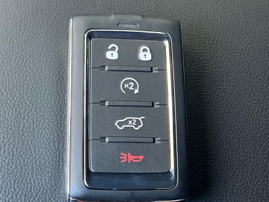 new 2025 Jeep Grand Cherokee car, priced at $47,391