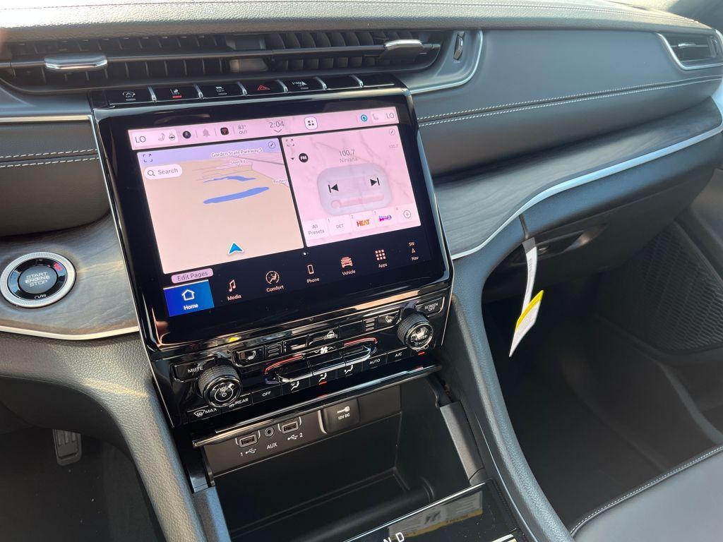 new 2025 Jeep Grand Cherokee car, priced at $47,391