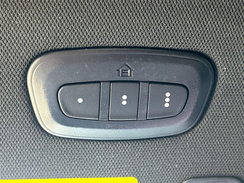 new 2025 Jeep Grand Cherokee car, priced at $47,391