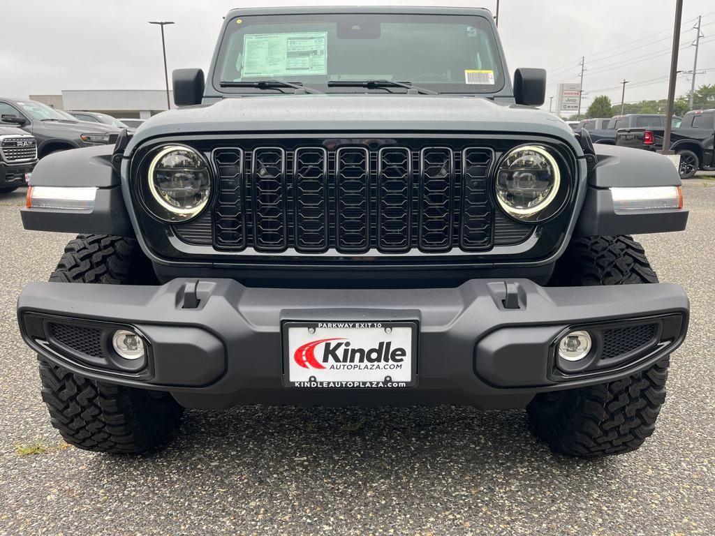 new 2025 Jeep Wrangler car, priced at $46,996