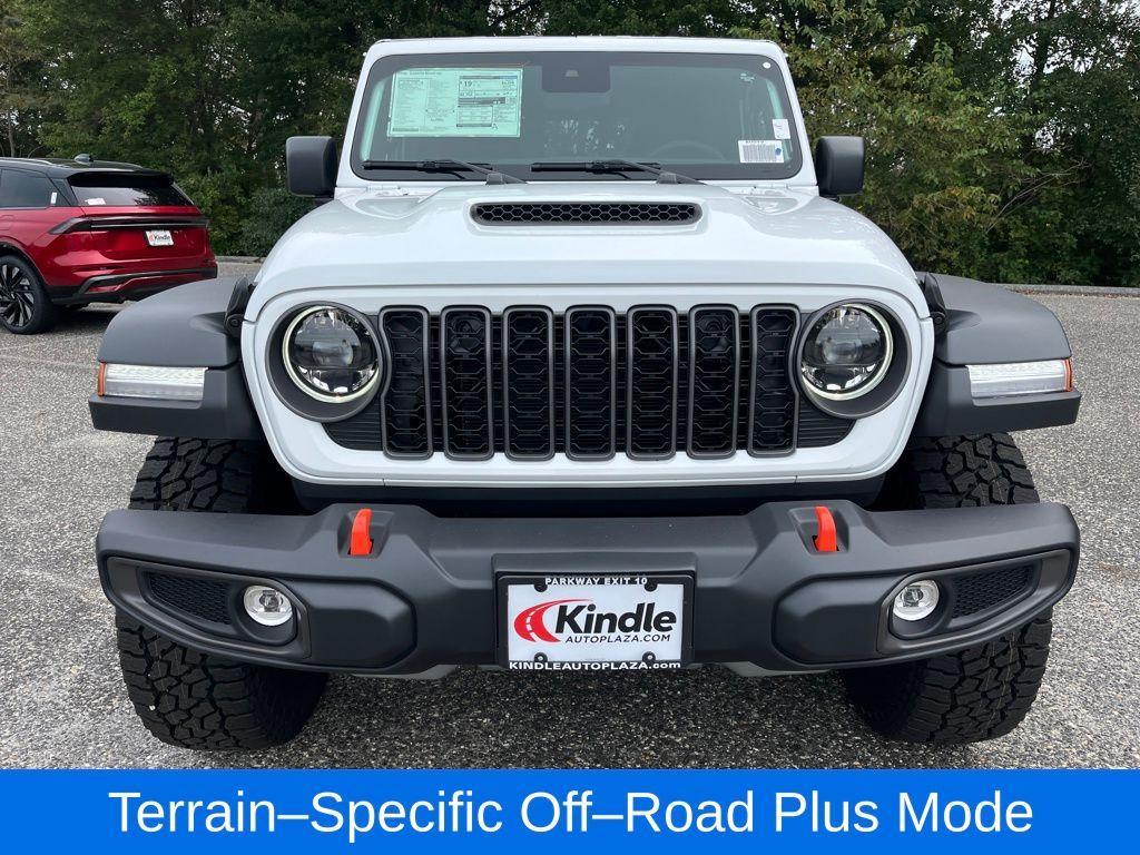 new 2025 Jeep Gladiator car, priced at $49,375