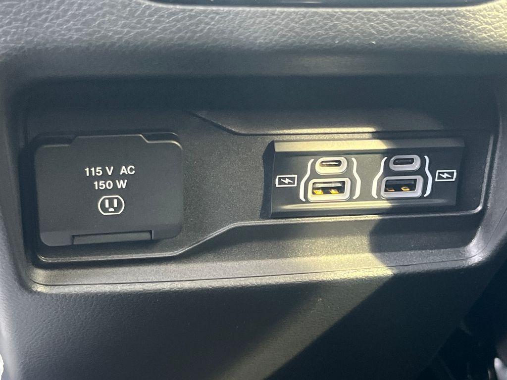 new 2025 Jeep Grand Cherokee car, priced at $41,042