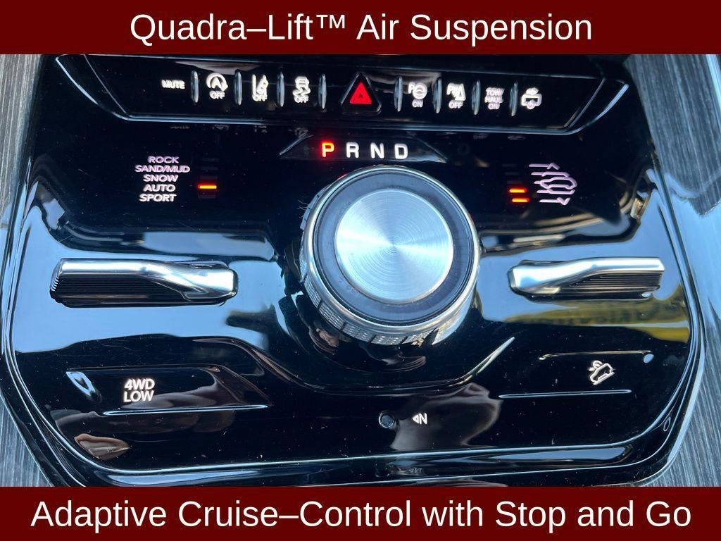 used 2022 Jeep Wagoneer car, priced at $36,199