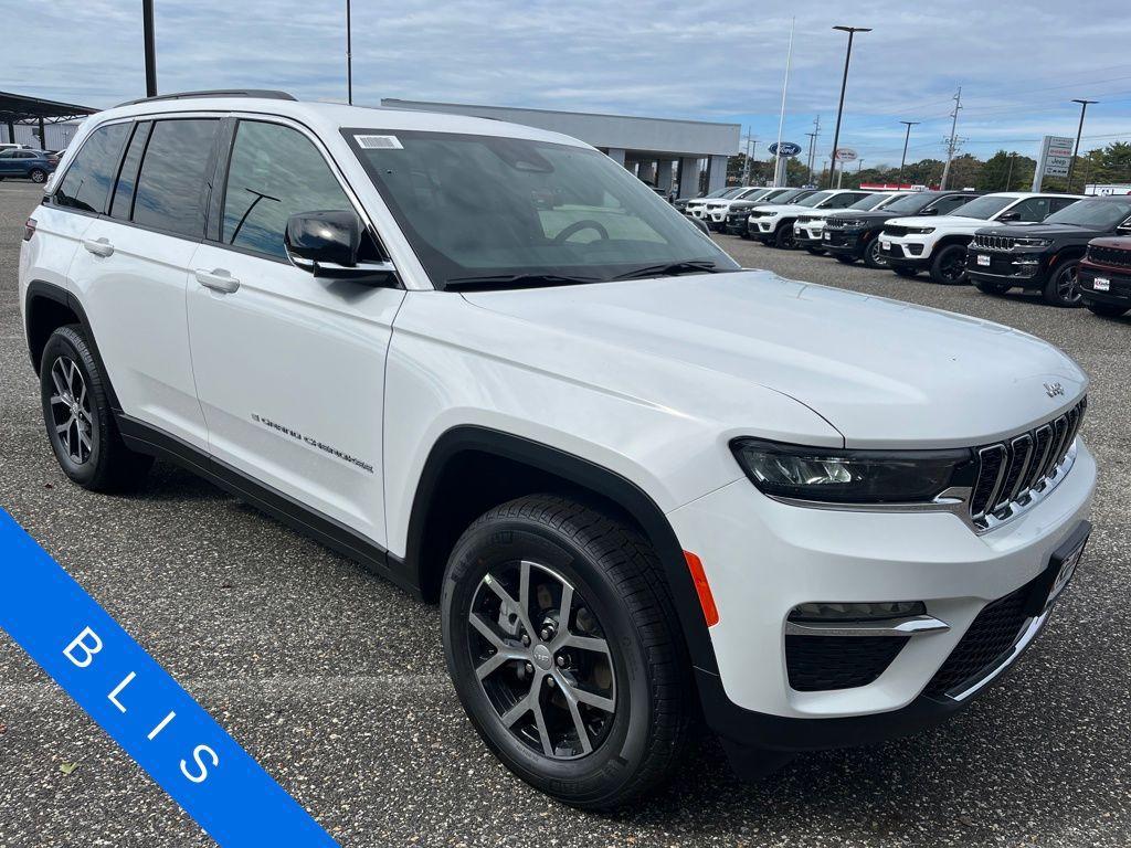 new 2025 Jeep Grand Cherokee car, priced at $46,355