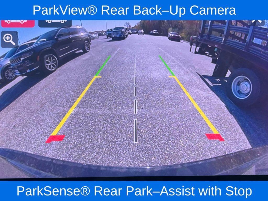 new 2025 Jeep Grand Cherokee car, priced at $51,991