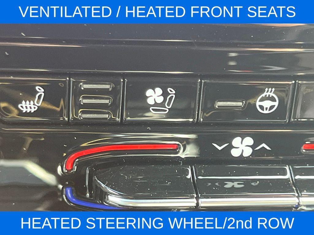 new 2025 Jeep Grand Cherokee L car, priced at $59,261