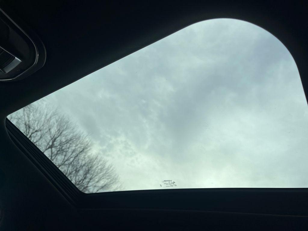 new 2025 Jeep Grand Cherokee car, priced at $40,271