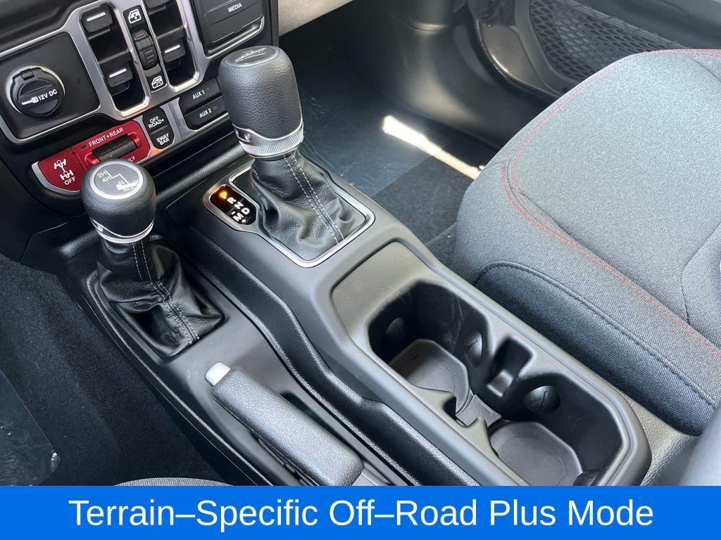 new 2025 Jeep Gladiator car, priced at $49,343