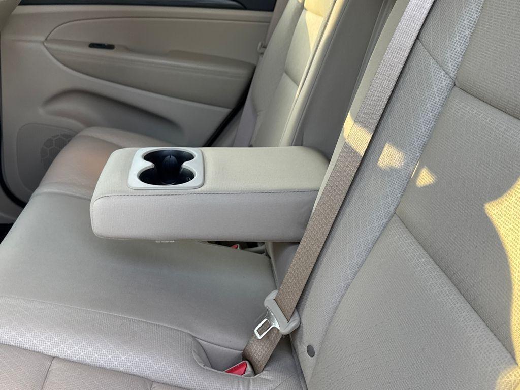 used 2021 Jeep Grand Cherokee car, priced at $22,899