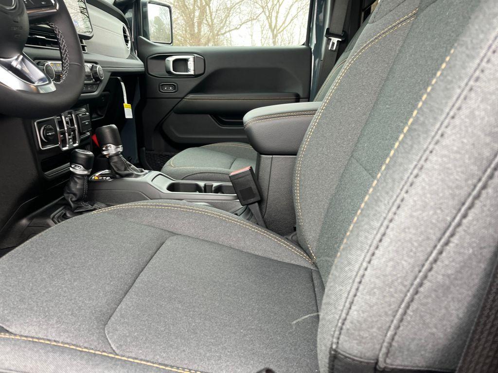 new 2026 Jeep Wrangler car, priced at $51,715