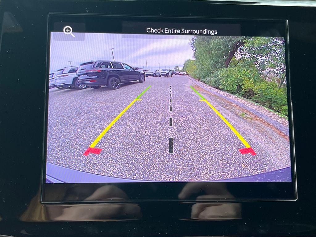 new 2025 Jeep Grand Cherokee car, priced at $40,836