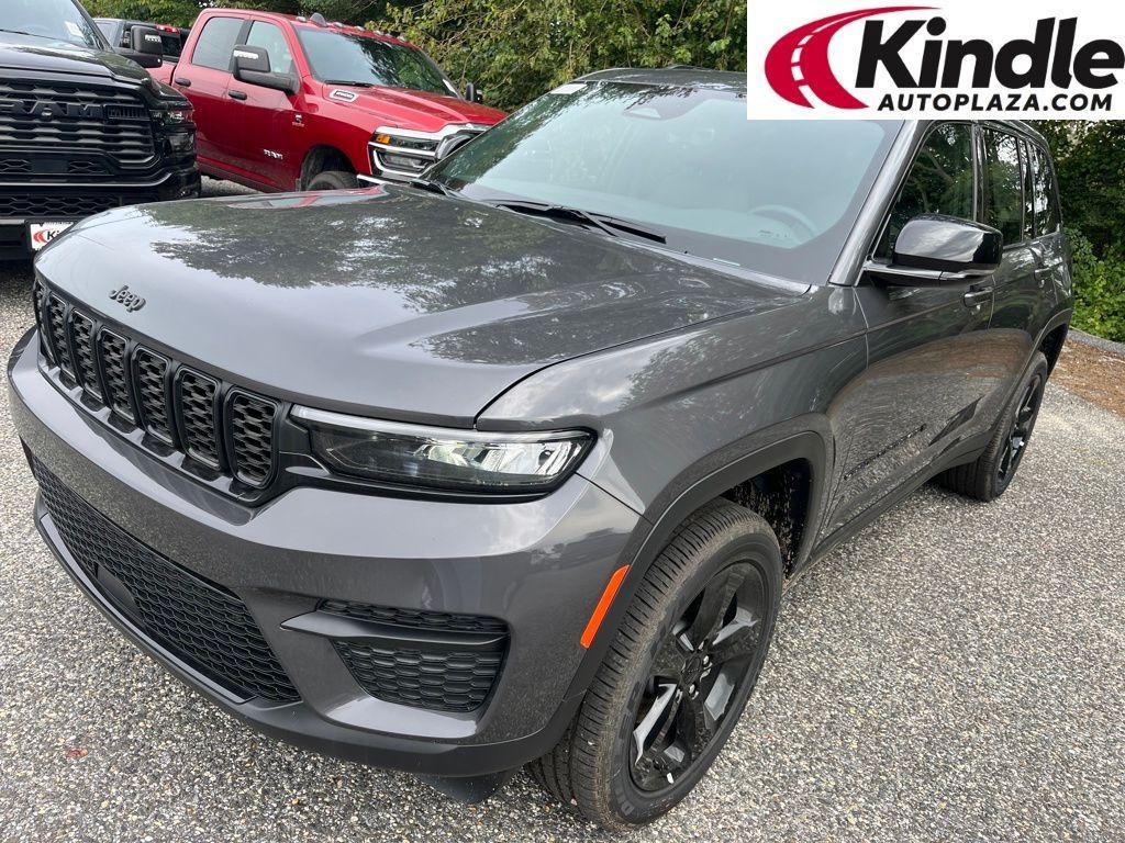 new 2025 Jeep Grand Cherokee car, priced at $43,836