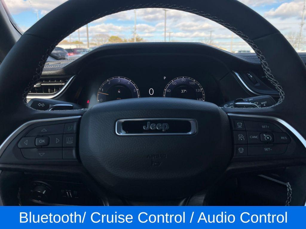 new 2025 Jeep Grand Cherokee car, priced at $49,811