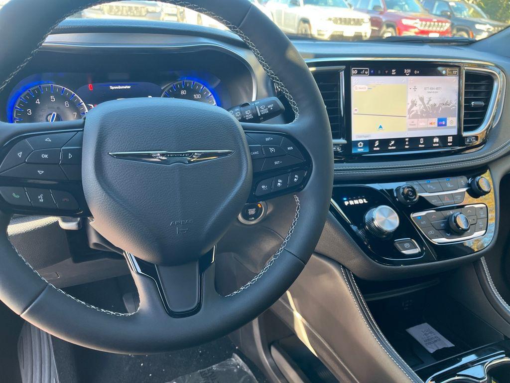 new 2026 Chrysler Pacifica car, priced at $51,695