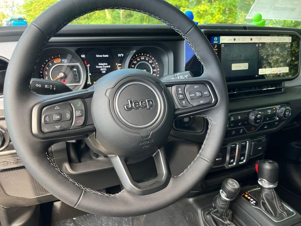new 2025 Jeep Wrangler car, priced at $38,715