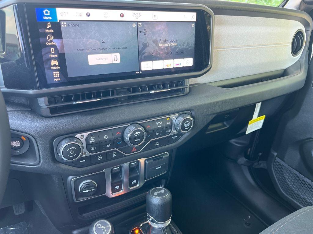 new 2025 Jeep Wrangler car, priced at $38,715