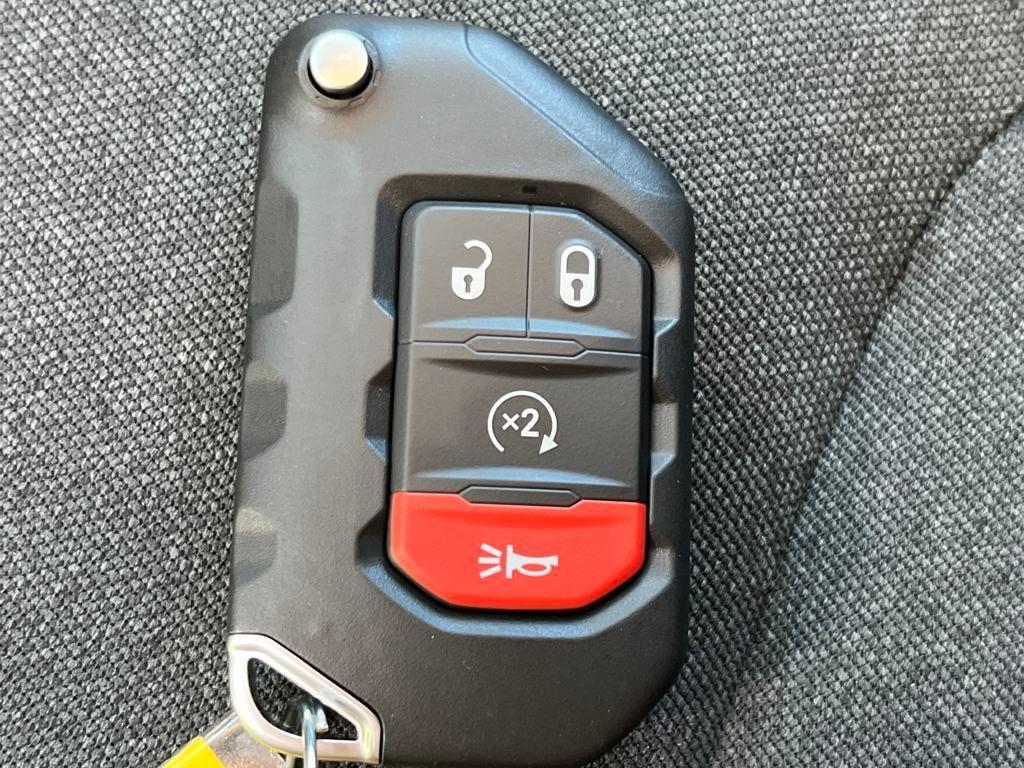 new 2025 Jeep Gladiator car, priced at $46,281