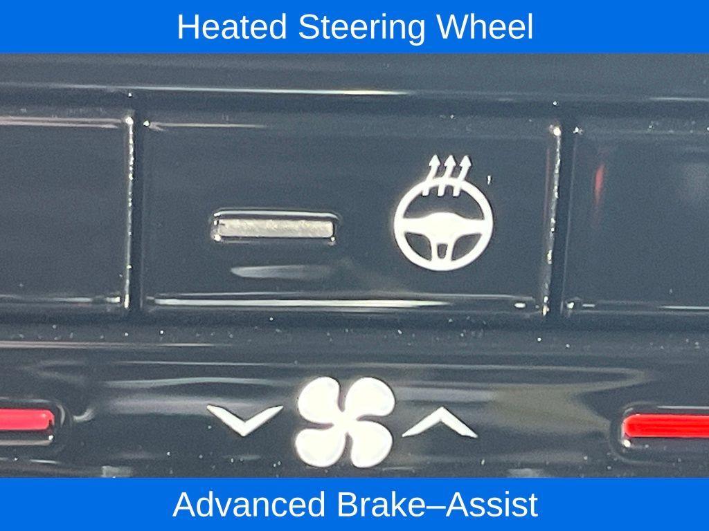 new 2025 Jeep Grand Cherokee car, priced at $40,771