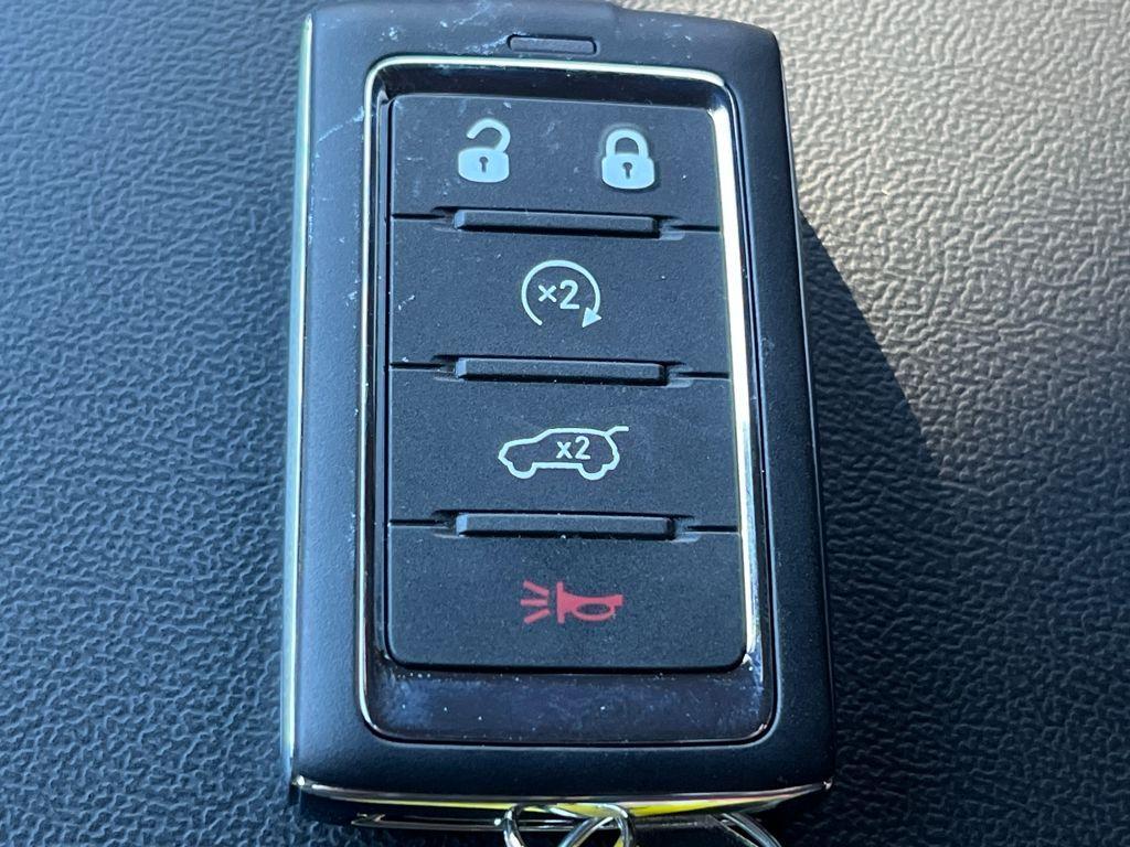 new 2026 Jeep Grand Cherokee car, priced at $47,390