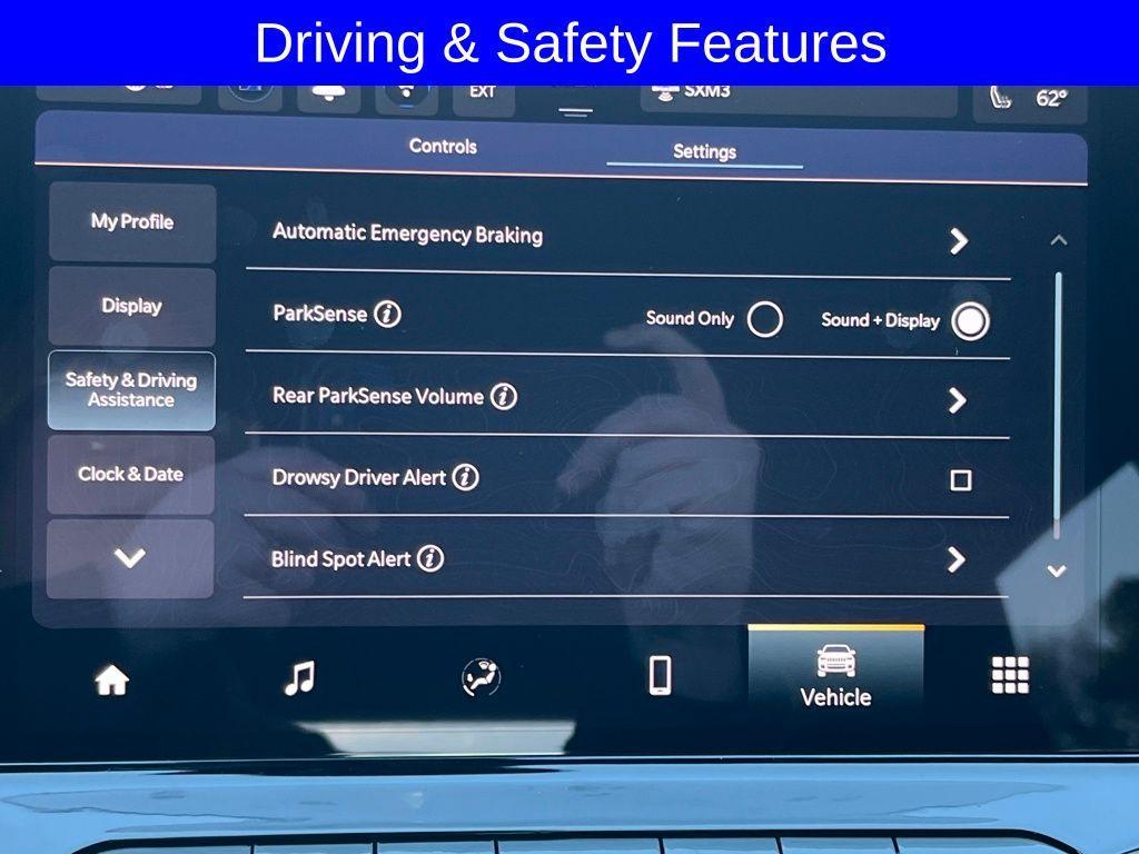 new 2026 Jeep Compass car, priced at $35,605