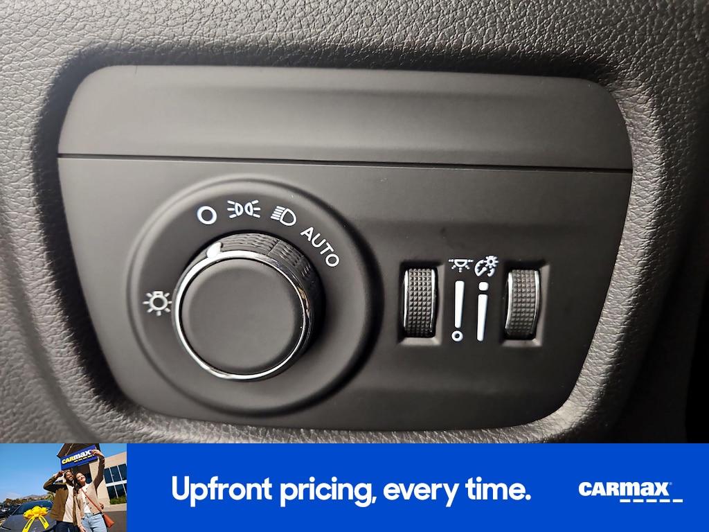 used 2024 Jeep Grand Cherokee car, priced at $33,998
