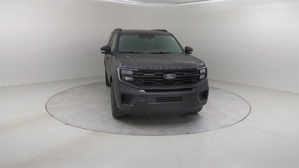 new 2025 Ford Expedition Max car, priced at $88,985