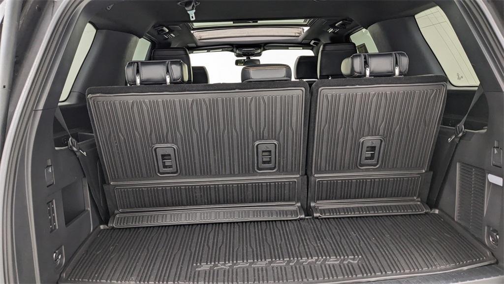 used 2023 Ford Expedition car, priced at $55,724