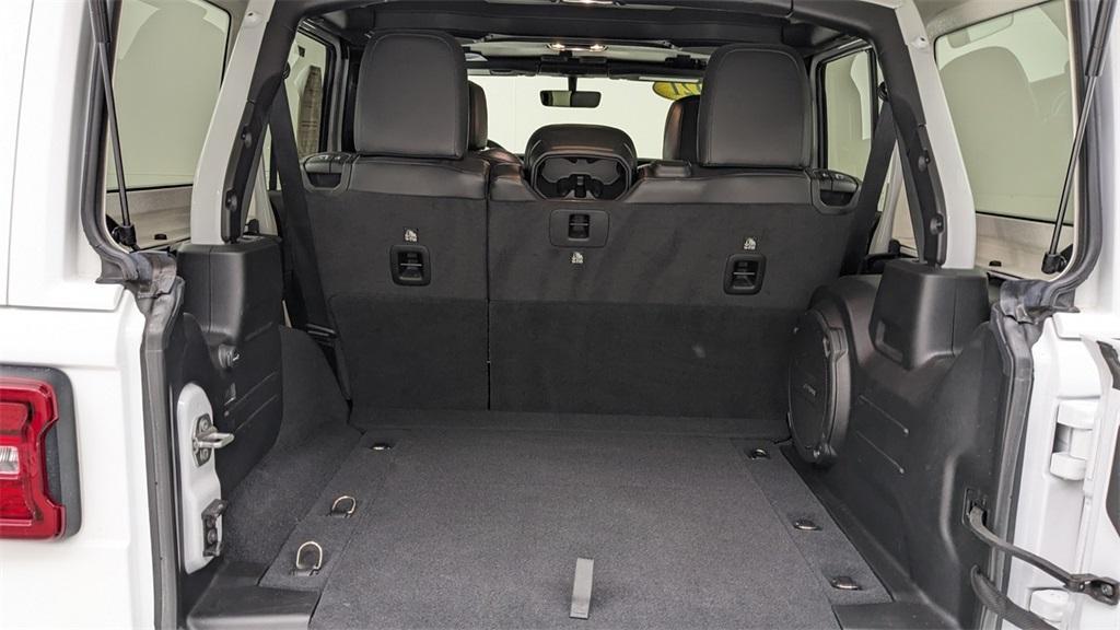 used 2021 Jeep Wrangler Unlimited car, priced at $32,987