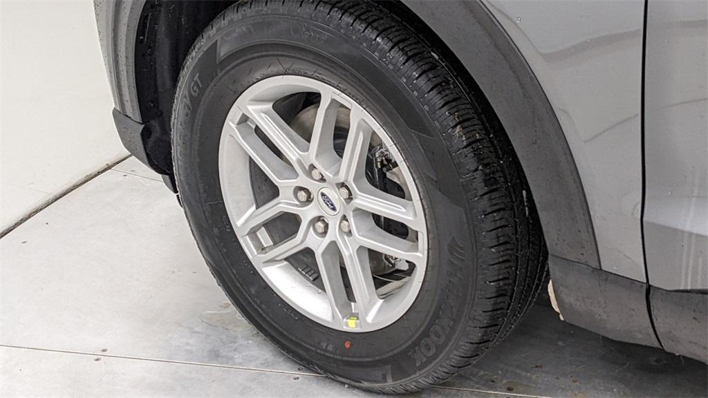 new 2026 Ford Explorer car, priced at $44,440