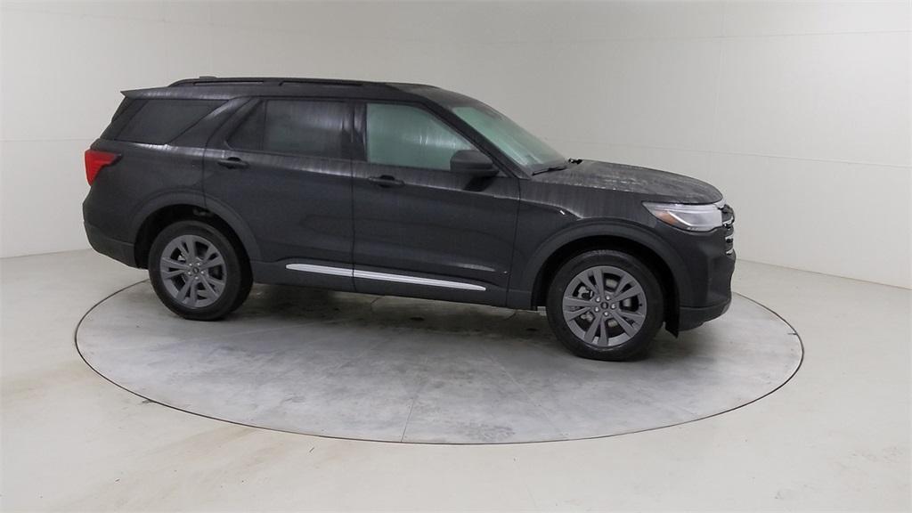 new 2025 Ford Explorer car, priced at $48,660
