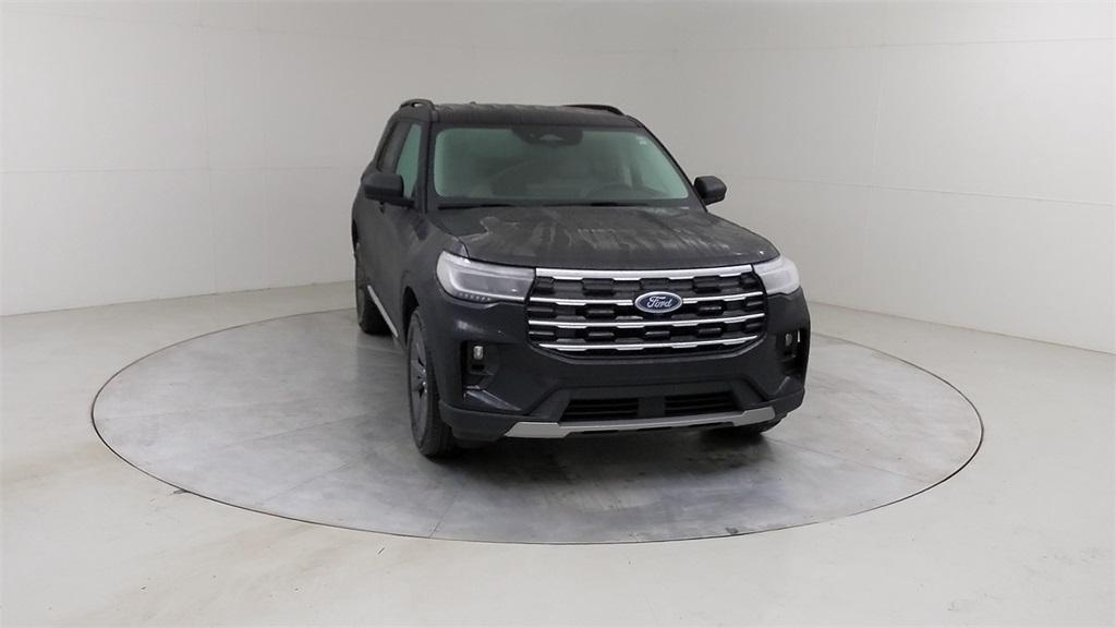 new 2025 Ford Explorer car, priced at $48,660