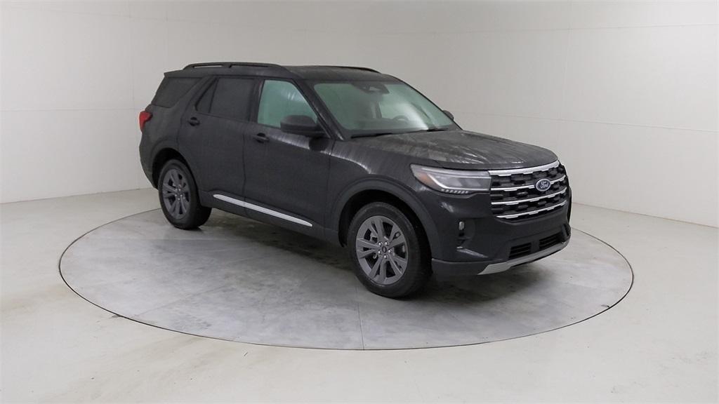 new 2025 Ford Explorer car, priced at $48,660