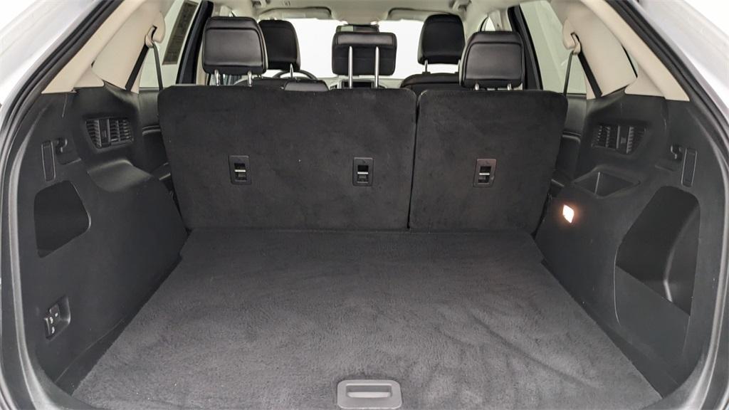 used 2022 Ford Edge car, priced at $24,421