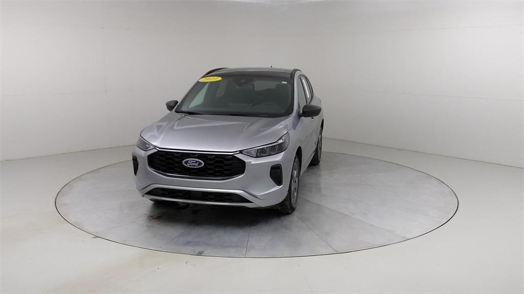 used 2023 Ford Escape car, priced at $23,435