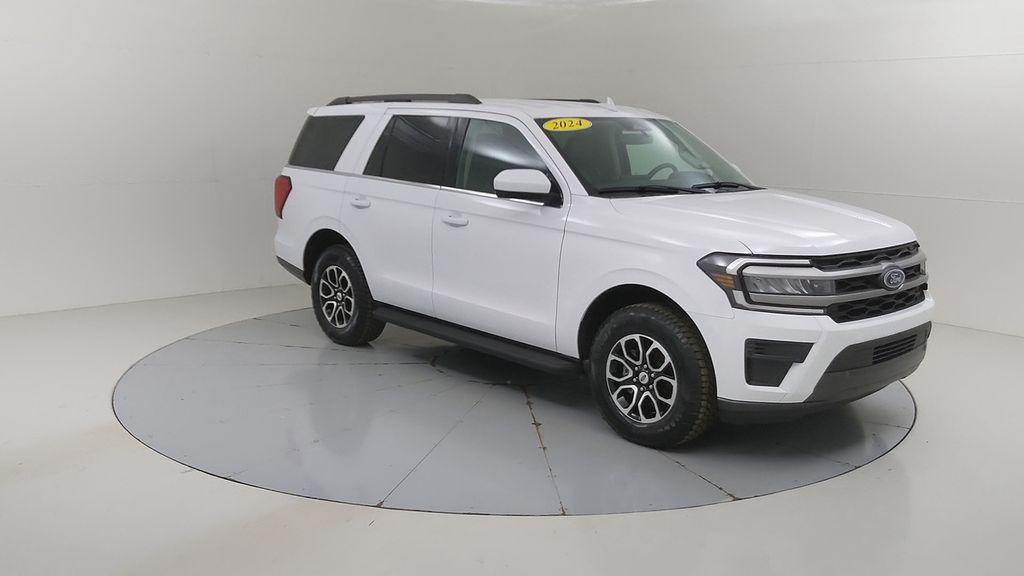 used 2024 Ford Expedition car, priced at $39,036