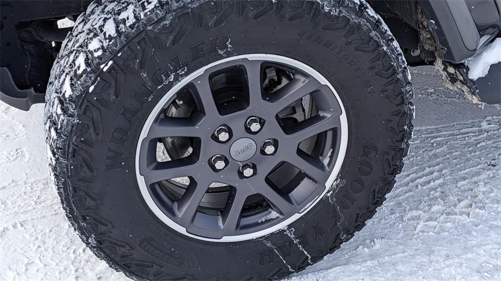 used 2023 Jeep Gladiator car, priced at $27,716