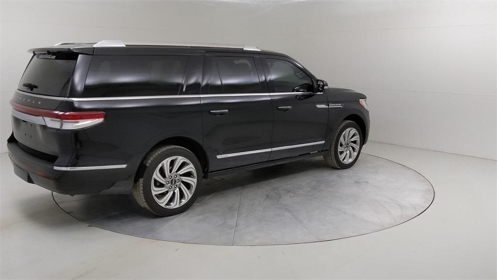 used 2024 Lincoln Navigator L car, priced at $75,548