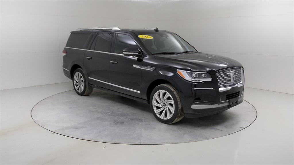 used 2024 Lincoln Navigator L car, priced at $75,548